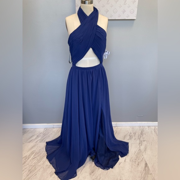 ame and Partners Blue Gown- size 8 - Picture 4 of 9